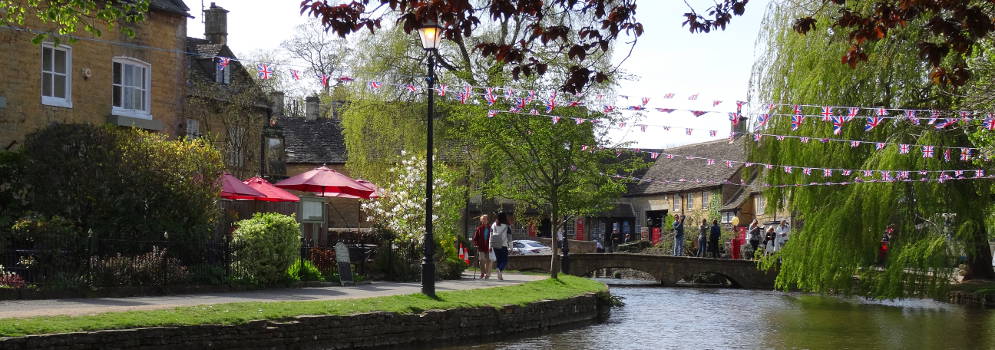 Het dorpje Bourton-on-the-Water in de Cotswolds, Engeland