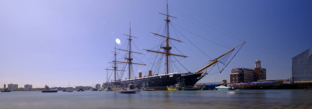 Slagschip HMS Warrior in de haven van Portsmouth, Engeland